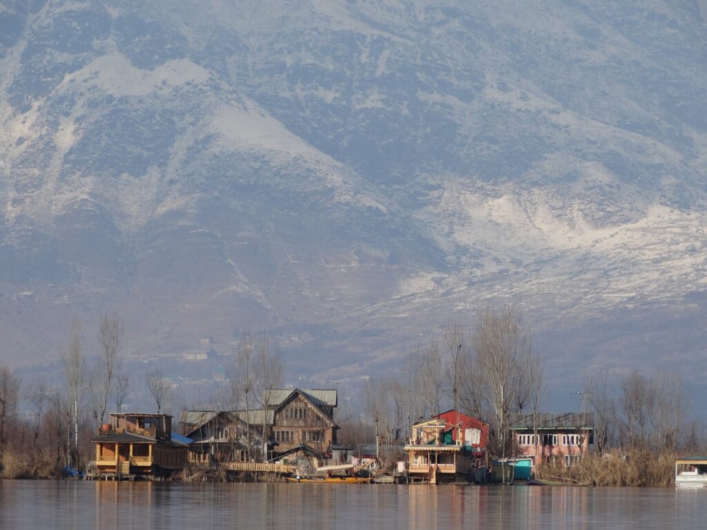 Dal Lake Winter Tour
