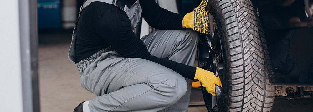 Tire Replacement Near Me and Tire Shop Near Me: Ensuring Vehicle Safety and Performance