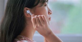 Upgrade Your Audio with Bluetooth Speaker in Malaysia and Wireless Earphones