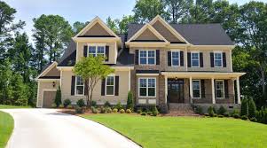 How to Choose the Right Exterior Paint Color for Your Blaine Minnesota Home