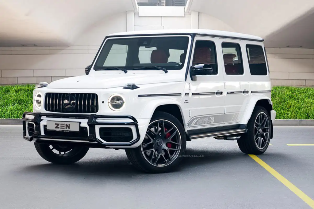 Experience Dubai: Rent an SUV or Mini Cooper Today